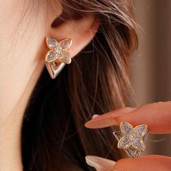Jewelry - $5 Jewlery starts!!